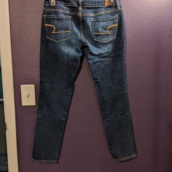American Eagle Low Rise Jeans/Dark Wash/Size 8 - Picture 3 of 11